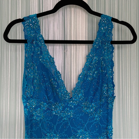 Marciano Beaded Lace Dress NWOT - Picture 4 of 17